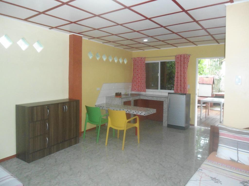 Menchu'S Pension House Panglao Eksteriør bilde
